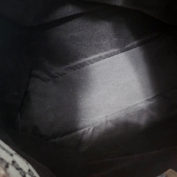 AUTHENTIC GUCCI gg monogram TOTE with attached pouch - Picture 3 of 7